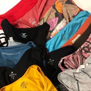Athletic Wear Lot Of (12) Items ✨